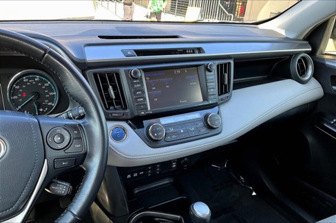 Used 2018 Toyota RAV4 Limited image 8