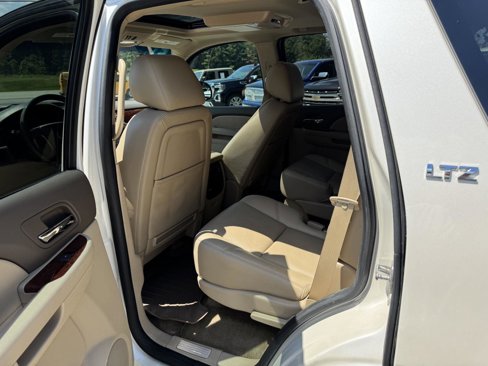 Used 2013 Chevrolet Tahoe LTZ image 8