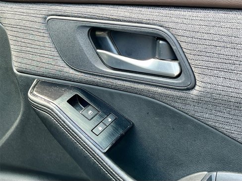 Certified 2023 Nissan Rogue SV image 31