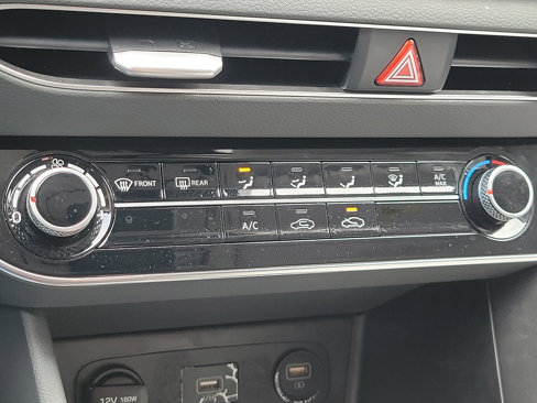 Used 2021 Hyundai Sonata SE image 15