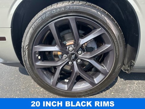 Used 2019 Dodge Challenger SXT w/ Blacktop Package image 26