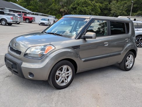 Used 2010 Kia Soul + image 8