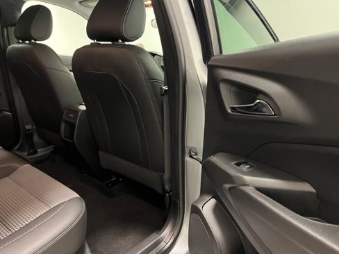 Used 2024 Chevrolet Trax LT w/ LT Convenience Package image 17