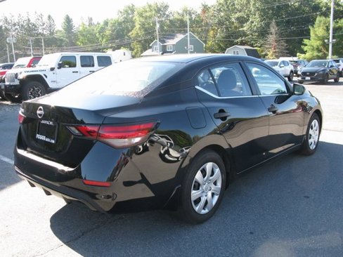 Used 2024 Nissan Sentra S image 4