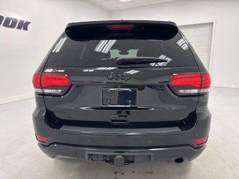 Used 2017 Jeep Grand Cherokee Altitude image 6