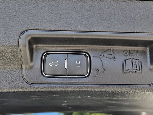 Used 2021 Ford Explorer XLT w/ Equipment Group 202A image 43