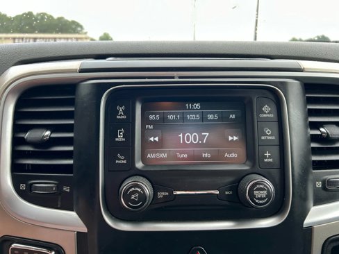 Used 2016 RAM 1500 Classic SLT image 18