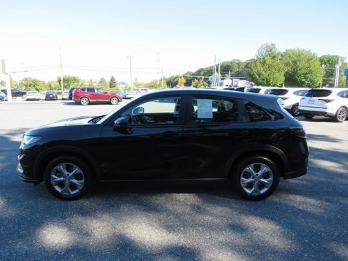 Used 2023 Honda HR-V LX image 2