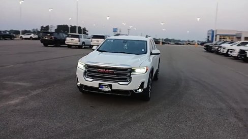 Certified 2021 GMC Acadia SLT image 3