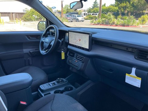 New 2025 Ford Maverick XL image 67
