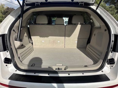 Used 2012 Lincoln MKX AWD image 11