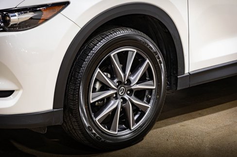 Used 2018 MAZDA CX-5 Touring image 6