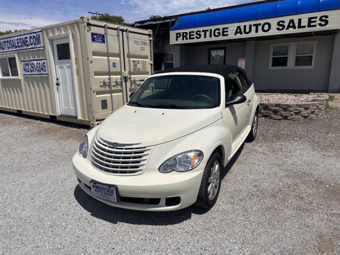 Used 2007 Chrysler PT Cruiser Convertible image 1