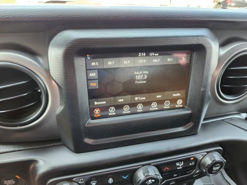 Used 2022 Jeep Wrangler Willys image 8