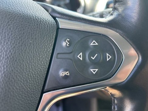 Used 2020 Chevrolet Traverse LT image 21