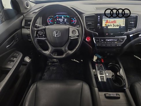 Used 2019 Honda Pilot Touring image 3