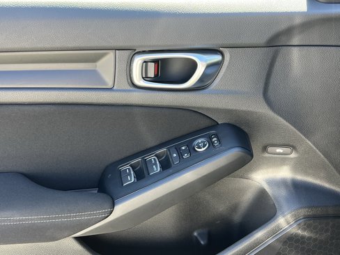 Used 2022 Honda Civic Sport image 11