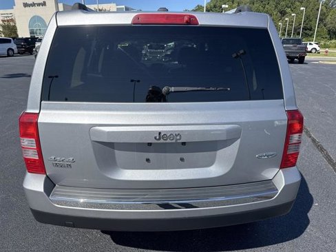 Used 2017 Jeep Patriot High Altitude image 6