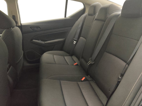 Used 2023 Nissan Altima 2.5 SV image 18