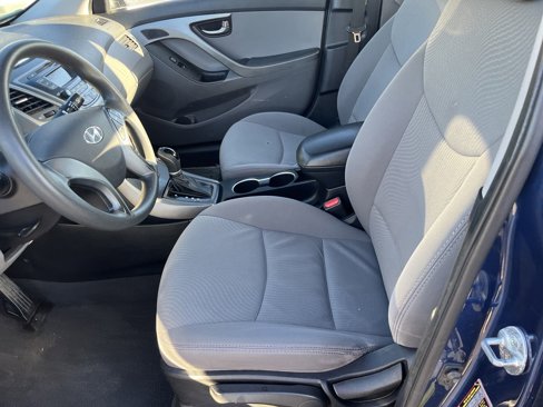 Used 2016 Hyundai Elantra SE image 10