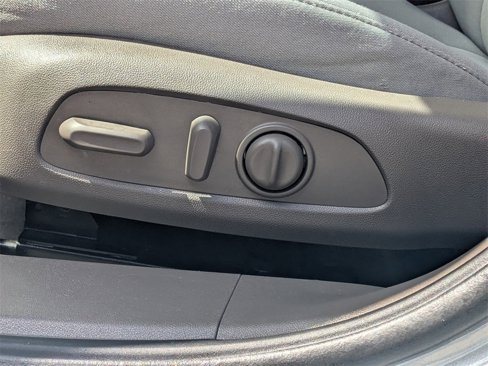 Used 2023 Chevrolet Malibu LS image 18
