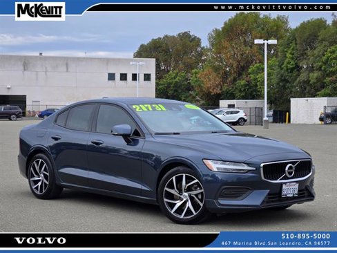 Used 2020 Volvo S60 T5 Momentum image 1