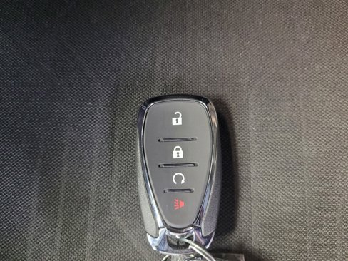 Used 2020 Chevrolet Trax LT w/ LT Convenience Package image 32