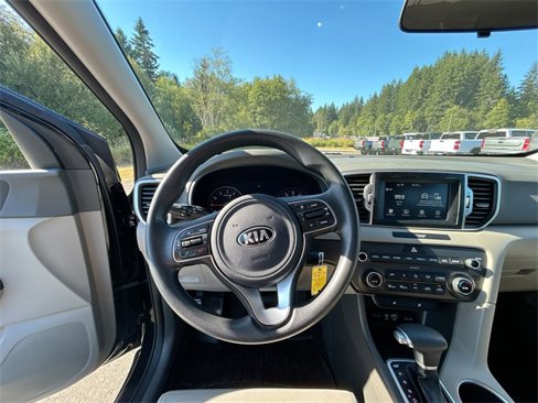 Used 2018 Kia Sportage LX w/ LX Popular Package image 10