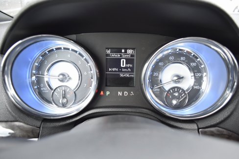 Used 2011 Chrysler 300 Limited image 15