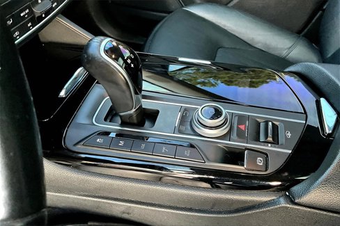 Used 2018 Maserati Levante image 18