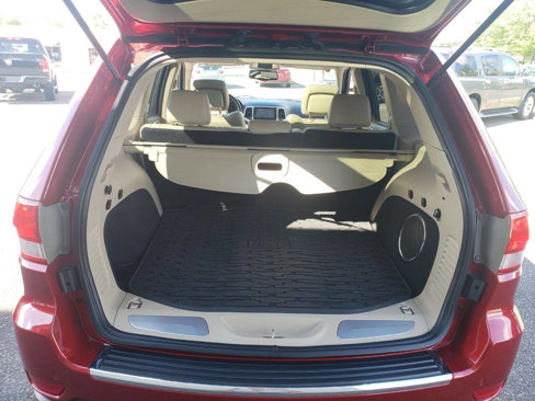 Used 2011 Jeep Grand Cherokee Limited w/ Trailer Tow Group IV image 13