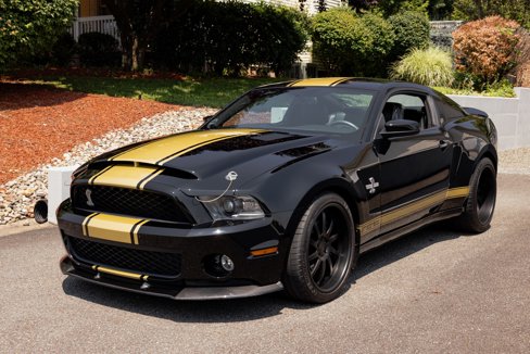 Used 2012 Ford Mustang Shelby GT500 w/ SVT Performance Pkg image 1