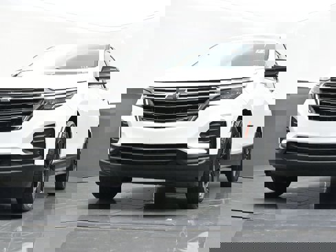 Certified 2024 Chevrolet Equinox LS w/ LS Convenience Package image 46
