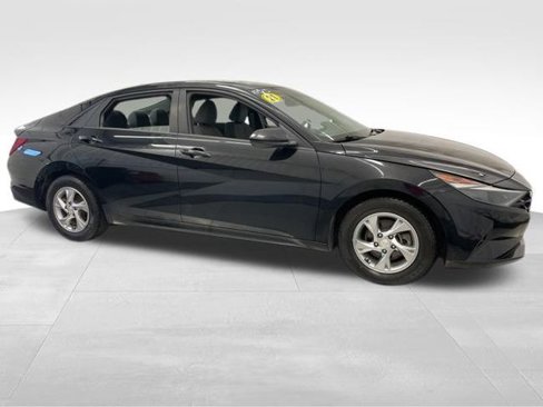 Used 2021 Hyundai Elantra SE image 8