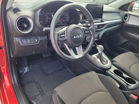 Used 2024 Kia Forte LXS w/ LXS Technology Package image 13