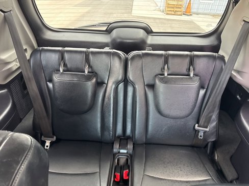 Used 2013 Toyota Highlander Limited image 30