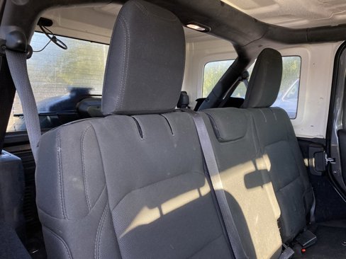 Used 2018 Jeep Wrangler Unlimited Sport image 25