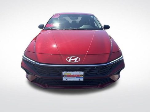 Certified 2025 Hyundai Elantra Sport image 8