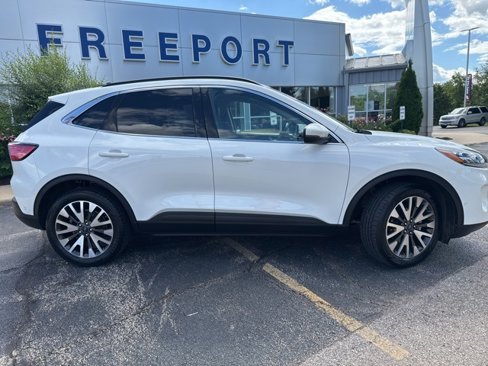 Certified 2020 Ford Escape Titanium image 9