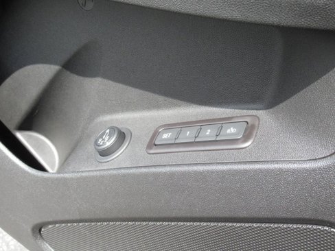 Certified 2022 Chevrolet Equinox Premier image 25