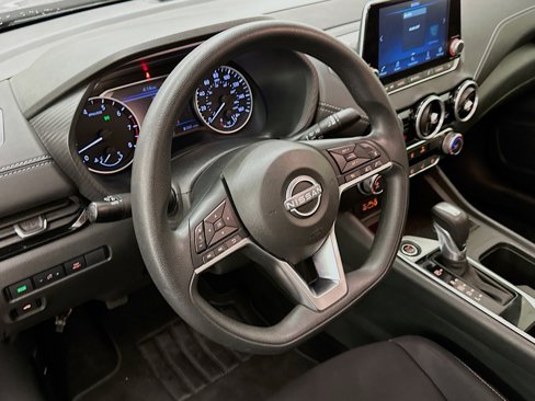 Used 2024 Nissan Sentra SV image 18