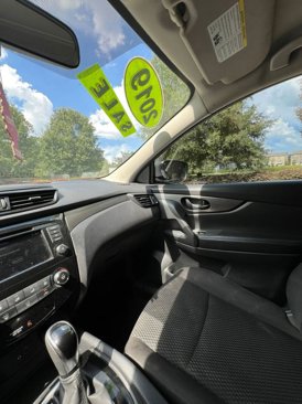 Used 2019 Nissan Rogue Sport S image 13