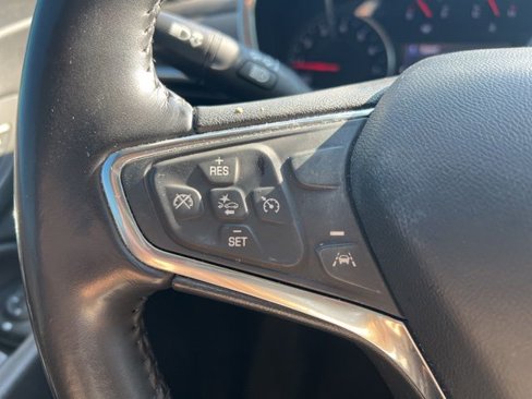 Used 2021 Chevrolet Equinox LT image 16