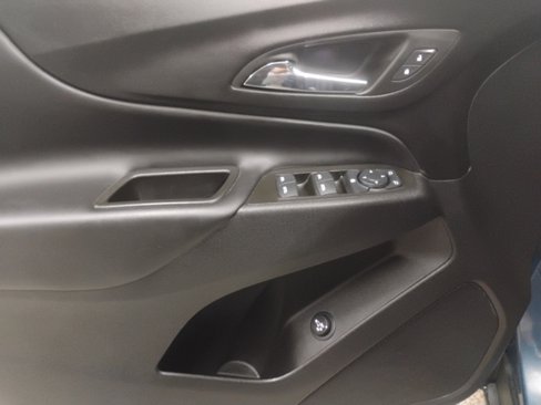 Used 2024 Chevrolet Equinox LT image 16