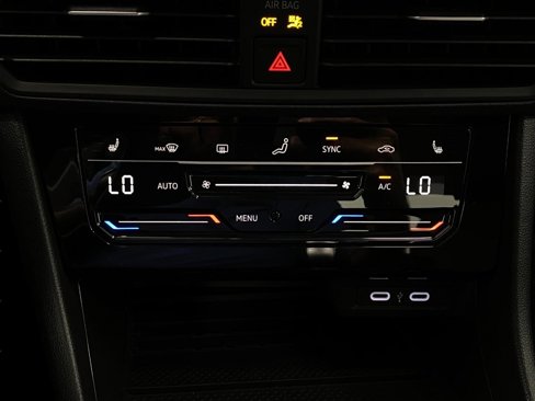 New 2025 Volkswagen Jetta SE image 22