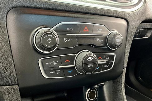 Used 2018 Dodge Charger SXT Plus image 31