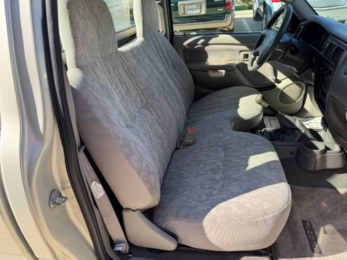 Used 2004 Toyota Tacoma 2WD Regular Cab image 21
