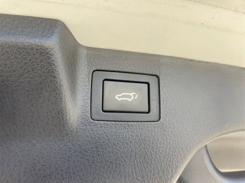 Used 2014 Kia Sorento SX image 18
