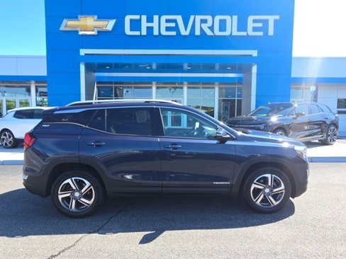 Used 2019 GMC Terrain SLT w/ Preferred Package image 3