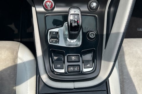 Used 2016 Jaguar F-TYPE Convertible image 35